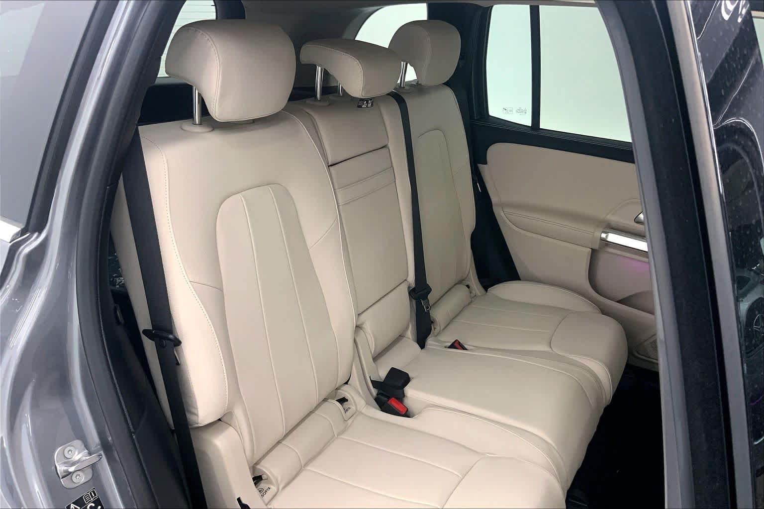 2026 Mercedes-Benz GLB 250 SUV