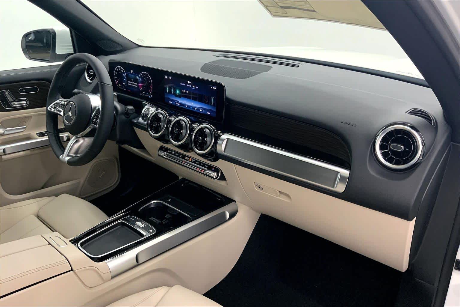 2026 Mercedes-Benz GLB 250 SUV