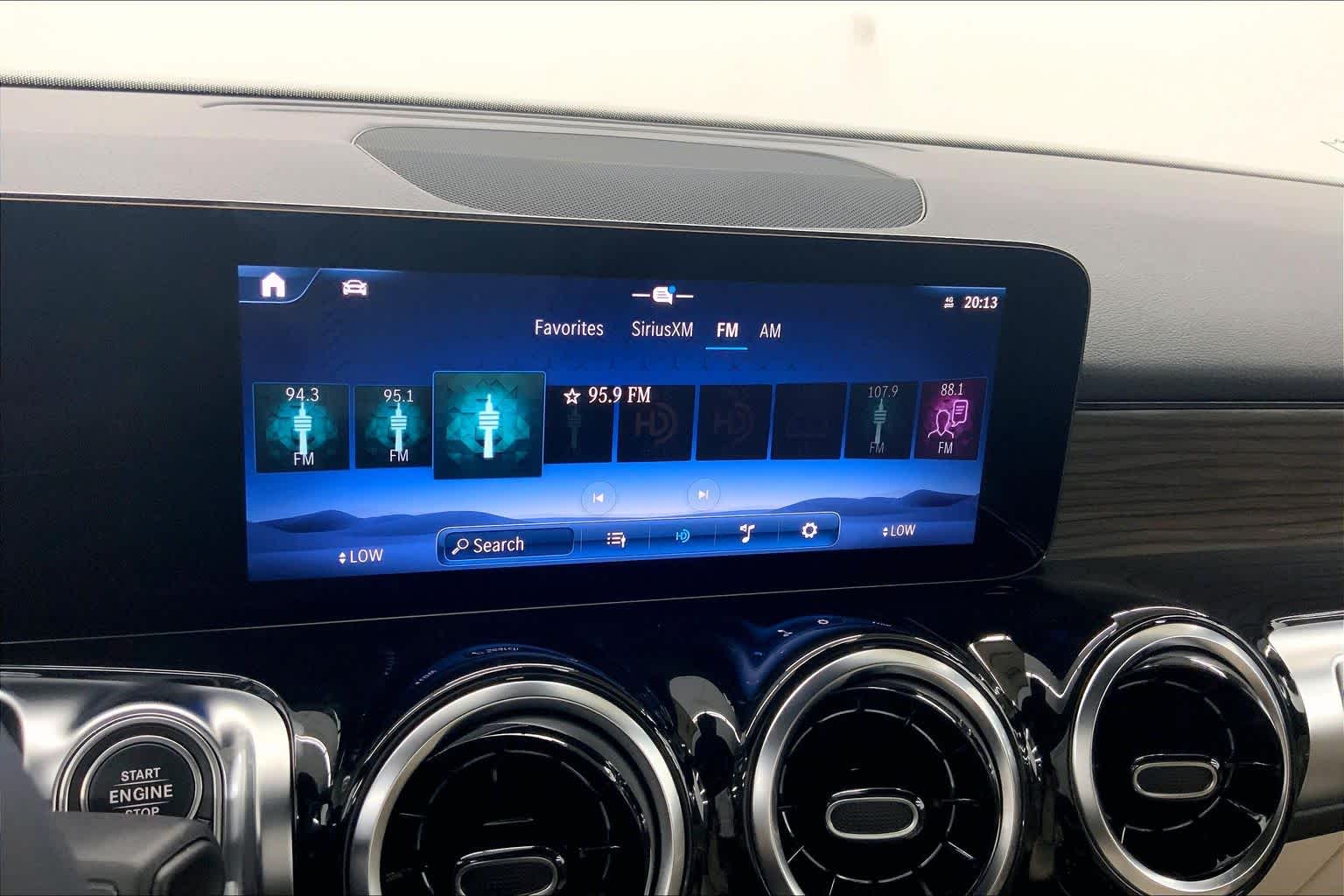 2026 Mercedes-Benz GLB 250 SUV