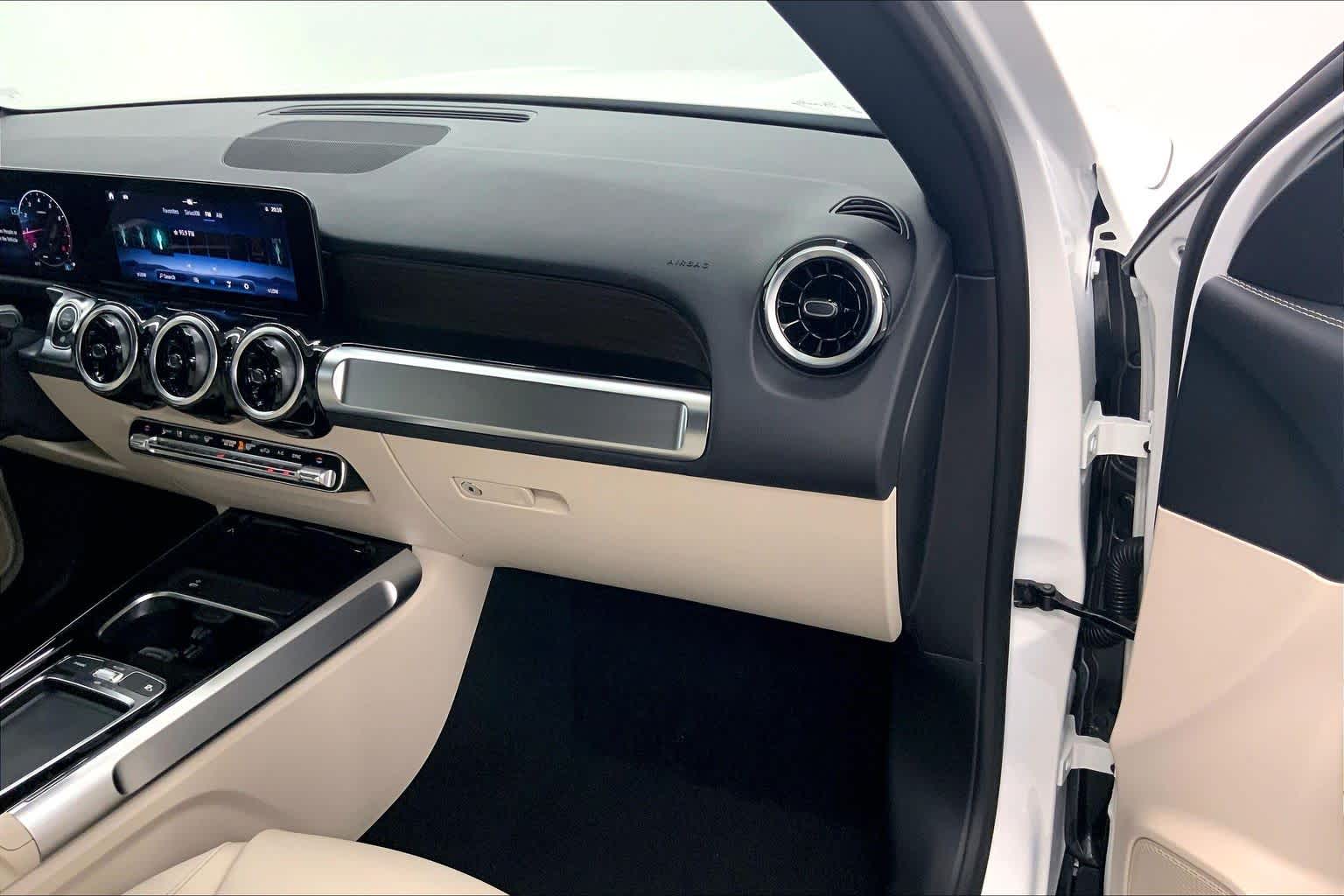 2026 Mercedes-Benz GLB 250 SUV