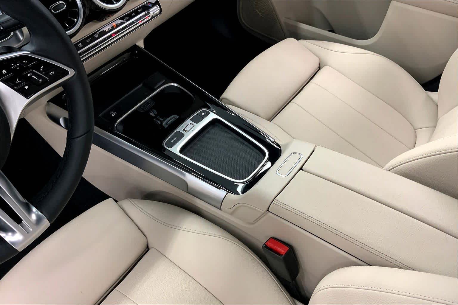 2026 Mercedes-Benz GLB 250 SUV