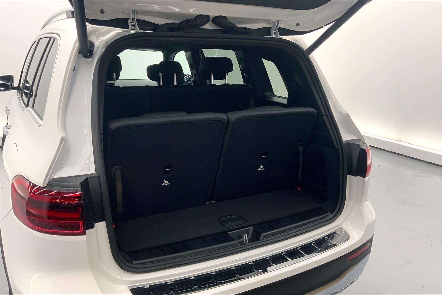 2026 Mercedes-Benz GLB 250 SUV