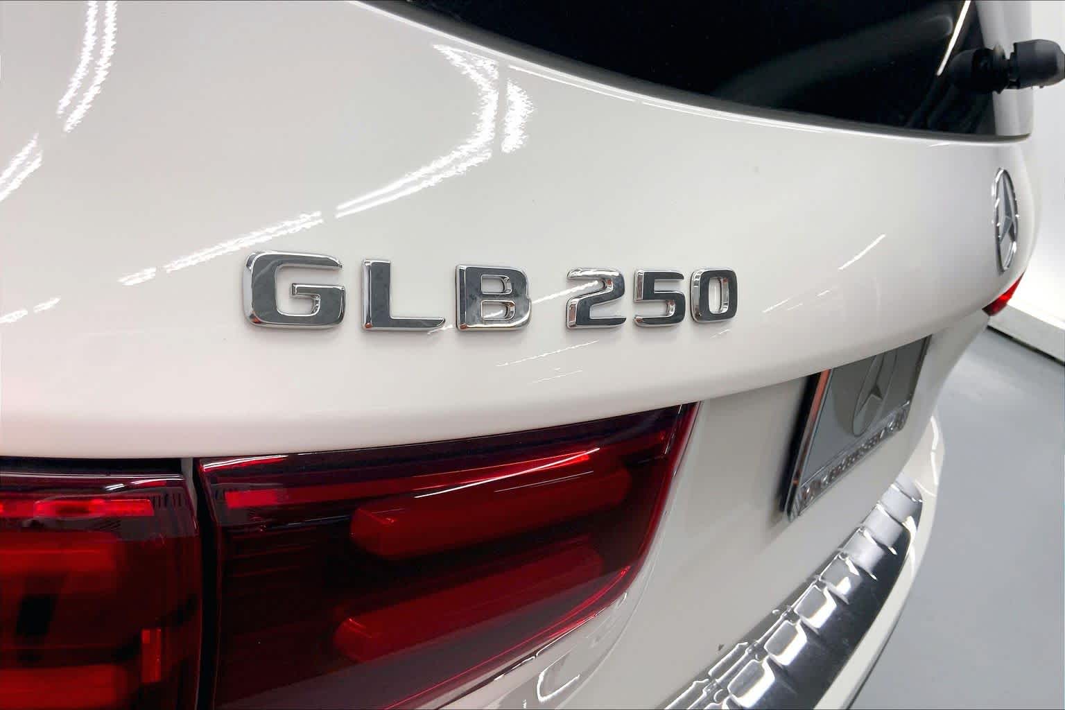 2026 Mercedes-Benz GLB 250 SUV