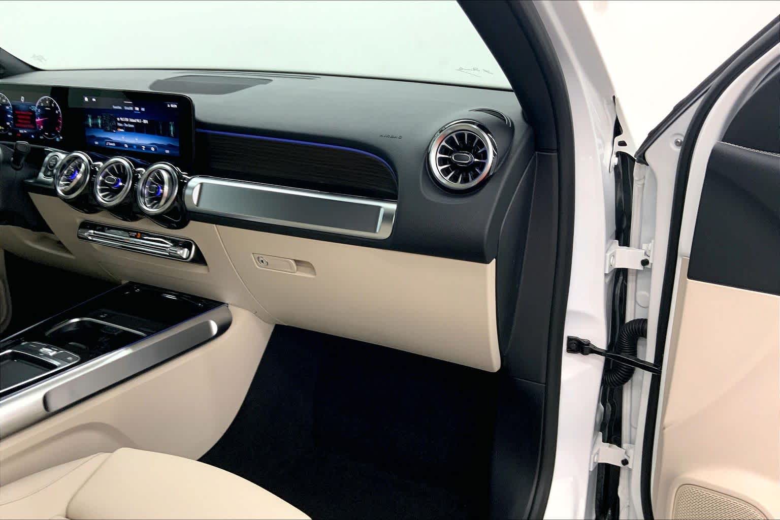 2026 Mercedes-Benz GLB 250 SUV