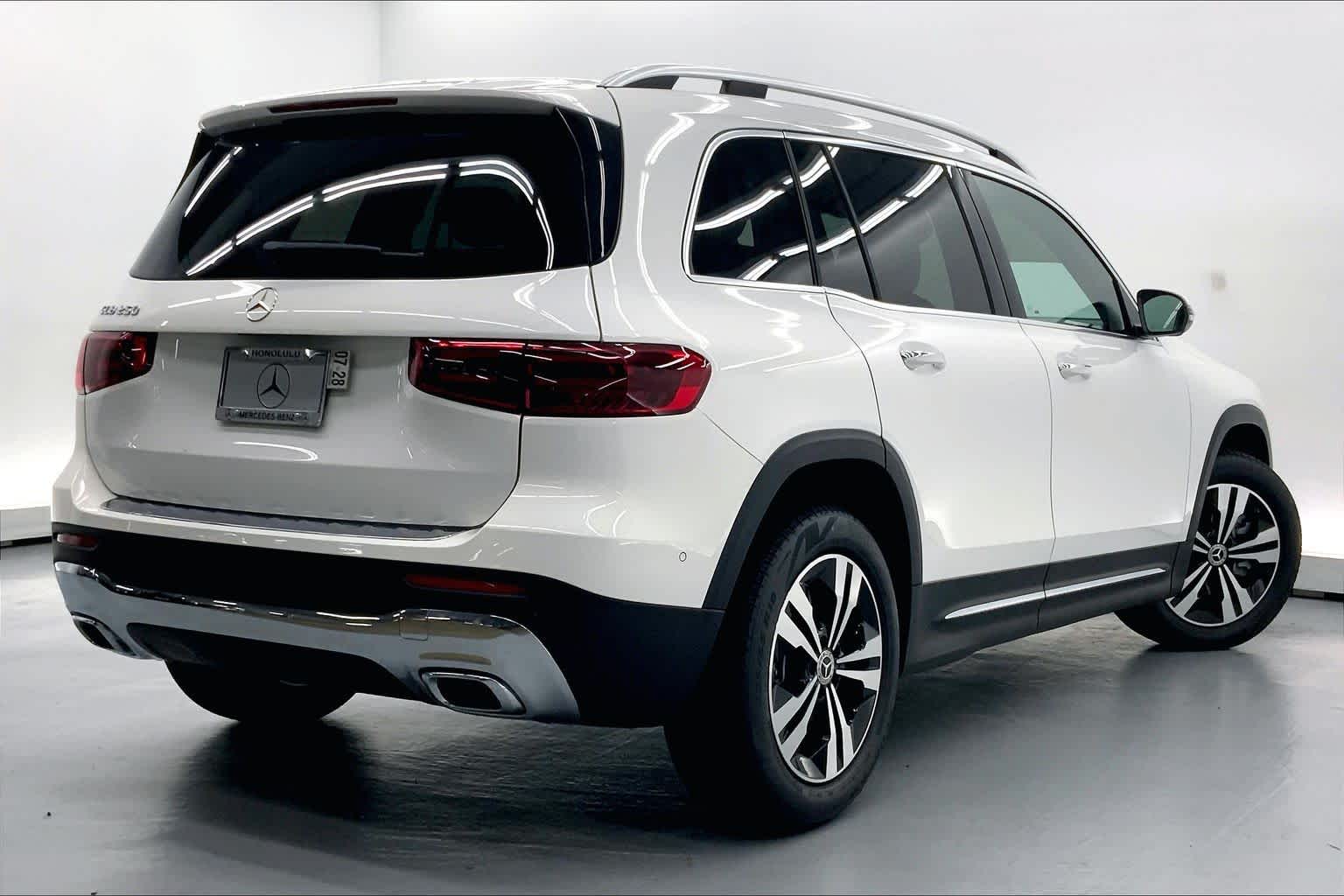 2026 Mercedes-Benz GLB 250 SUV