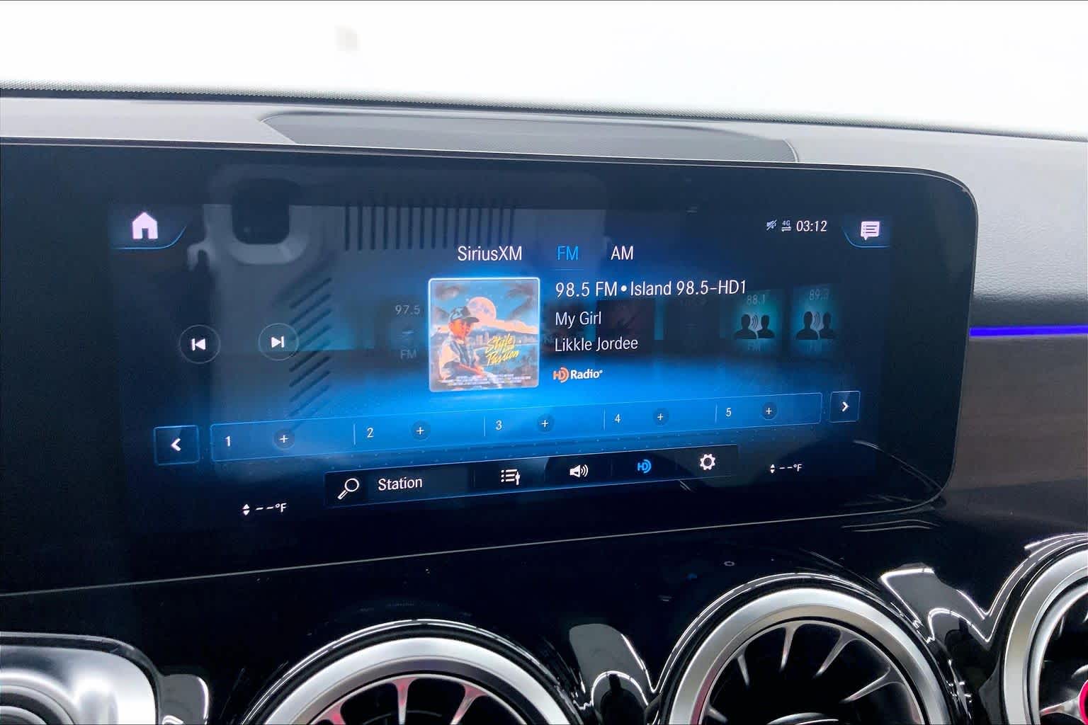 2022 Mercedes-Benz GLB GLB 250