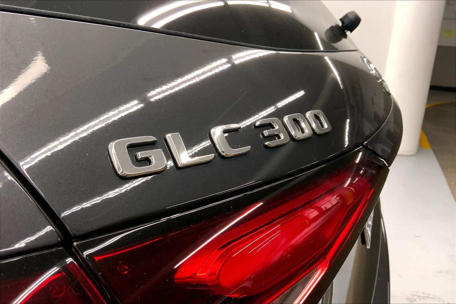 2026 Mercedes-Benz GLC 300 SUV