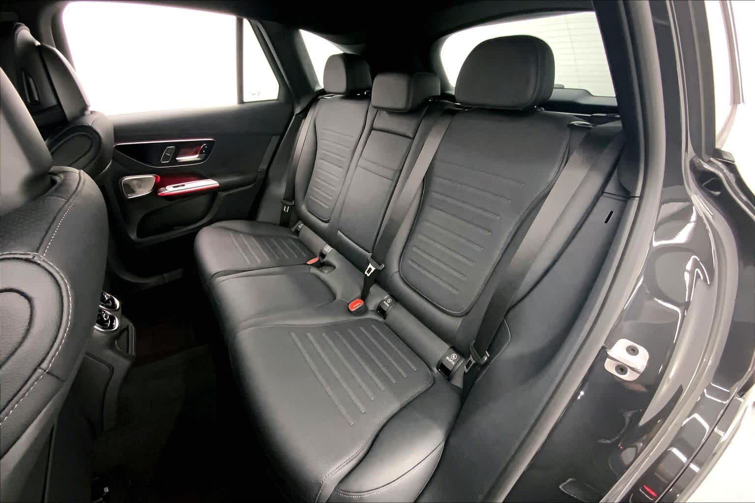 2026 Mercedes-Benz GLC 300 SUV