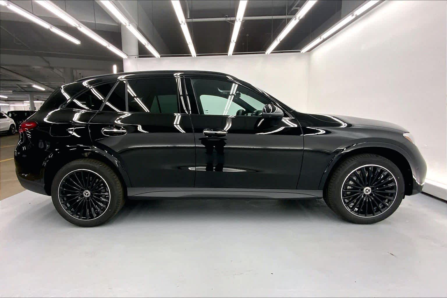 2026 Mercedes-Benz GLC 300 SUV
