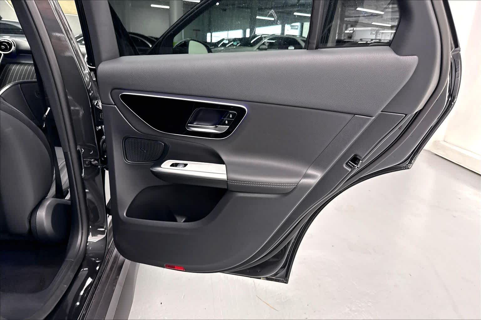 2027 Mercedes-Benz GLC 300 SUV