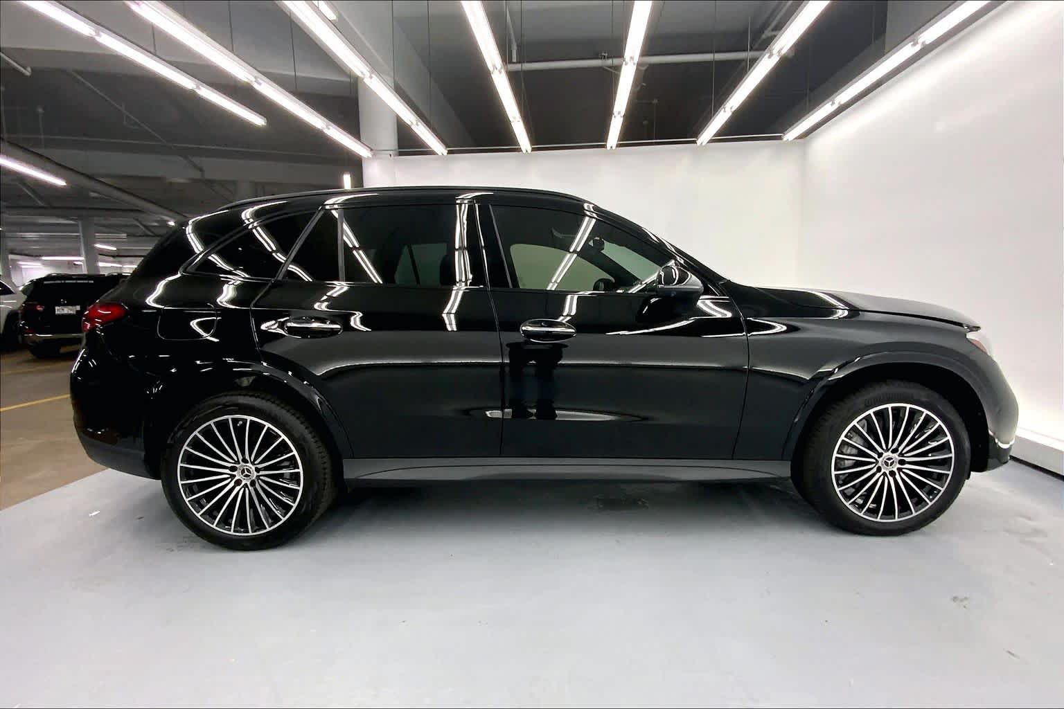 2023 Mercedes-Benz GLC 300 GLC 300