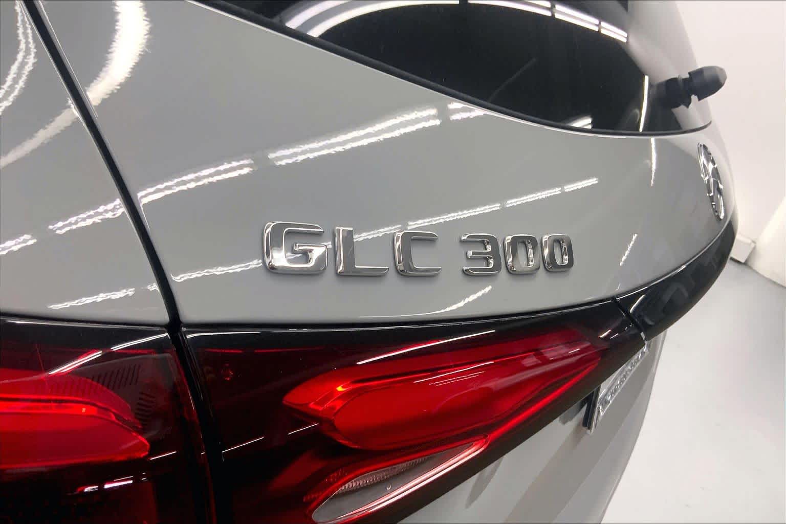 2026 Mercedes-Benz GLC 300 SUV