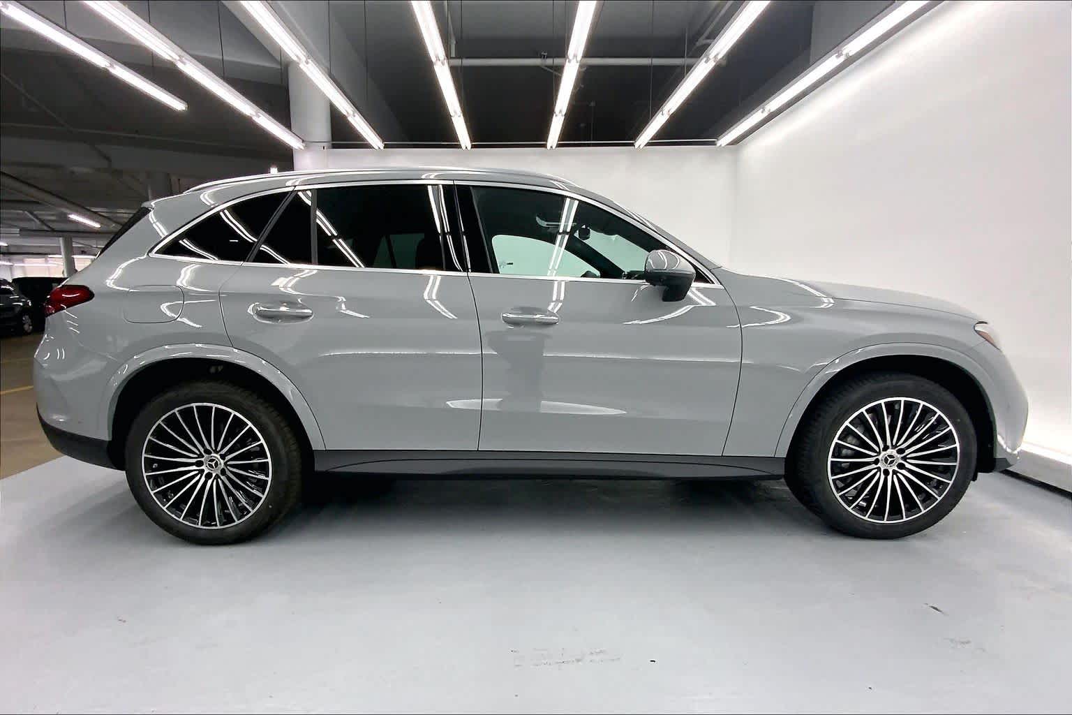 2026 Mercedes-Benz GLC 300 SUV