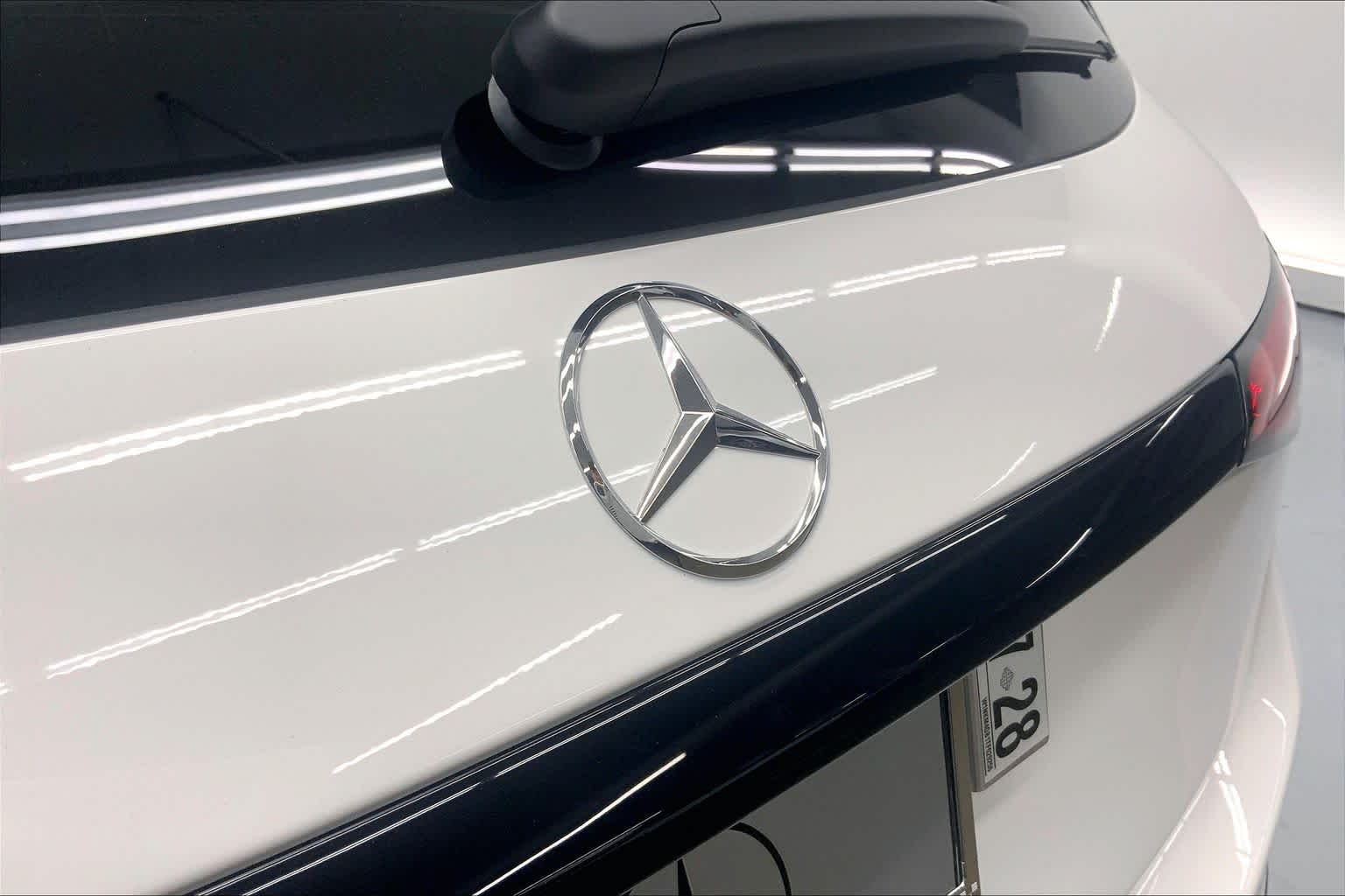2026 Mercedes-Benz GLC 300 SUV