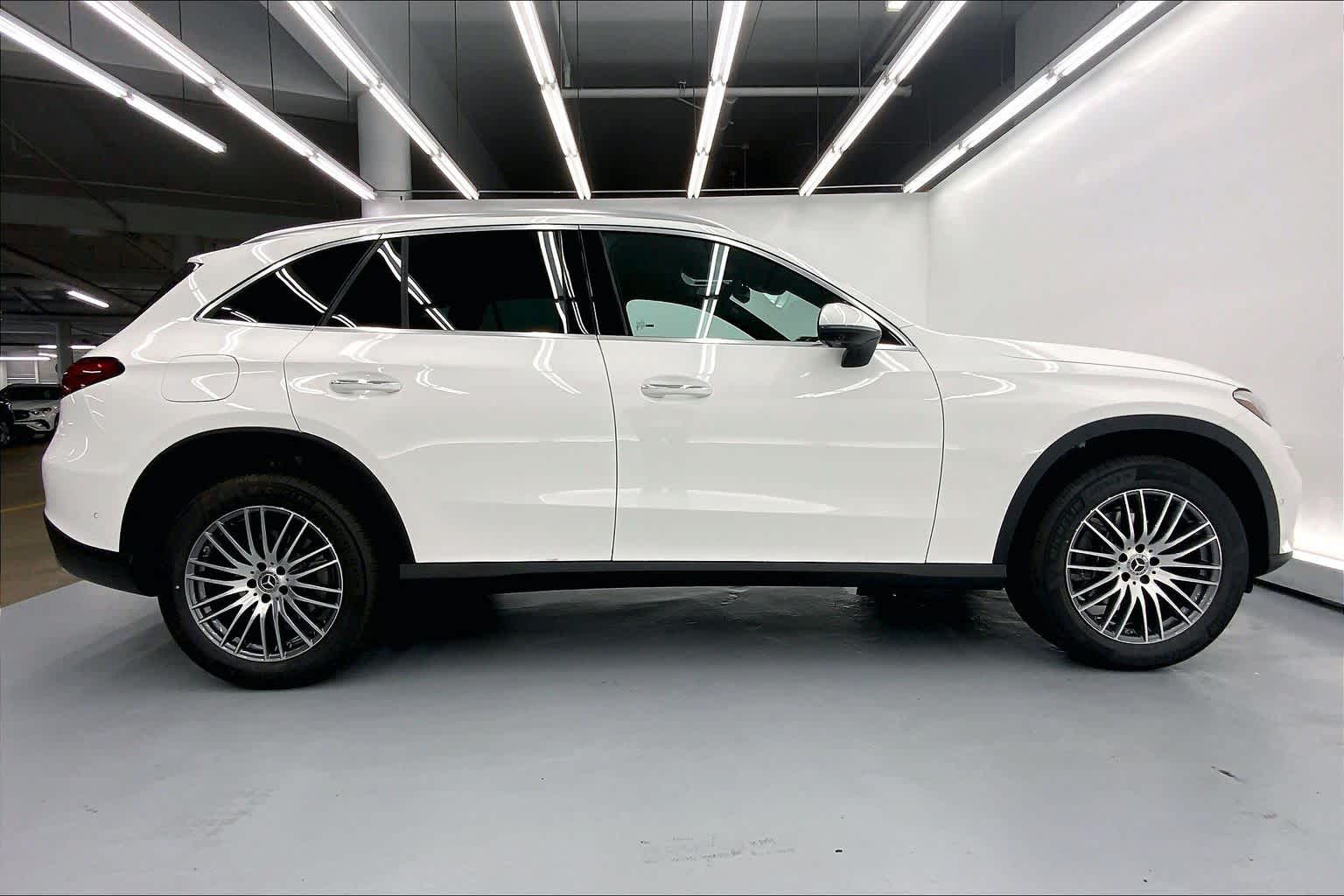 2026 Mercedes-Benz GLC 300 SUV