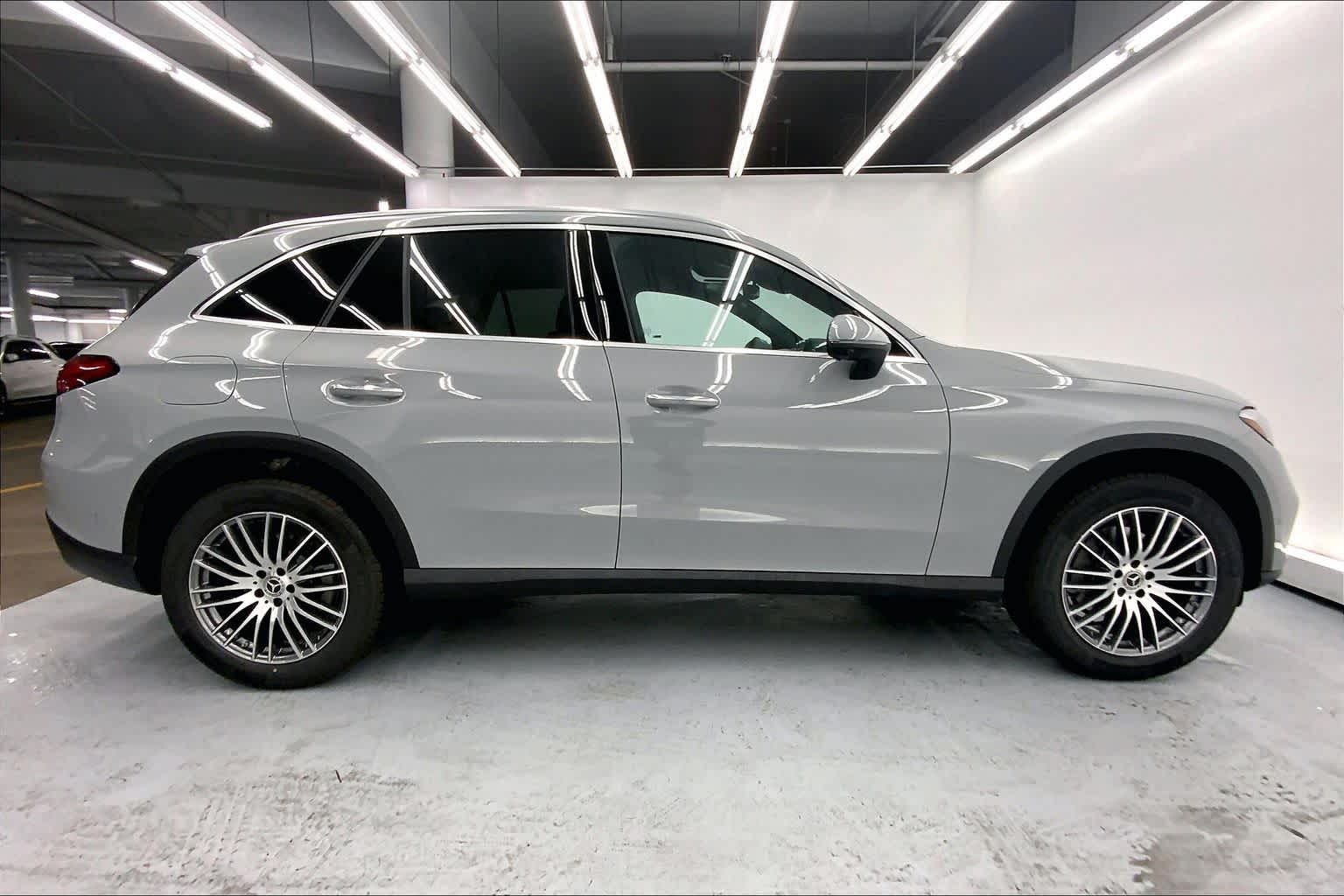 2026 Mercedes-Benz GLC 300 SUV