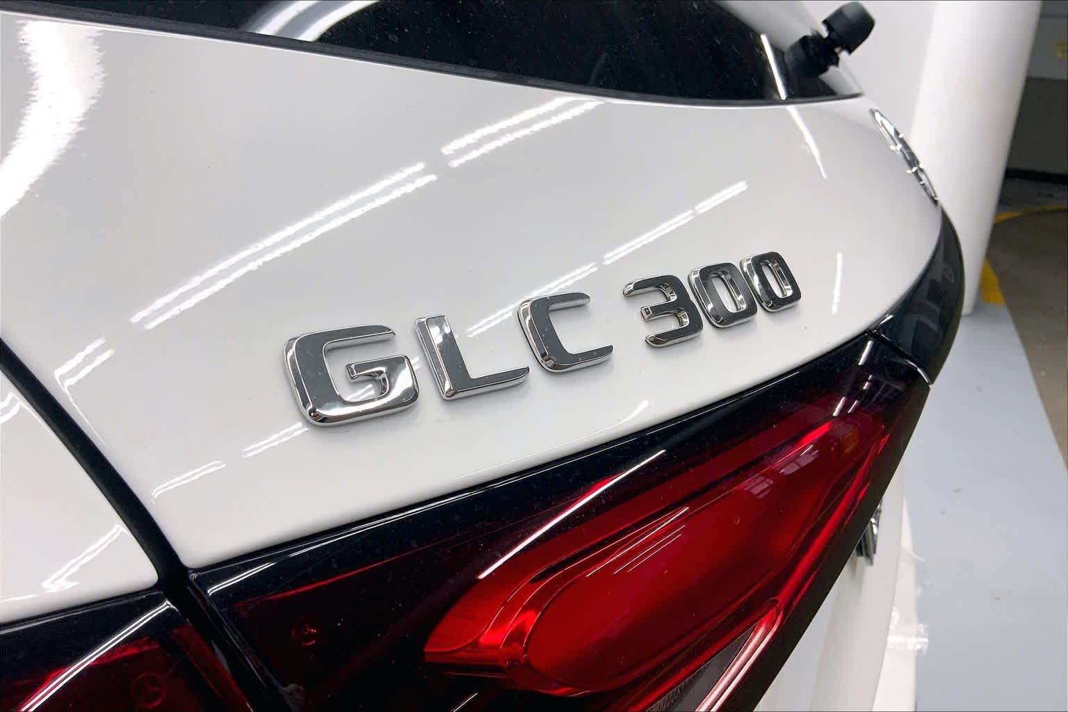2026 Mercedes-Benz GLC 300 SUV