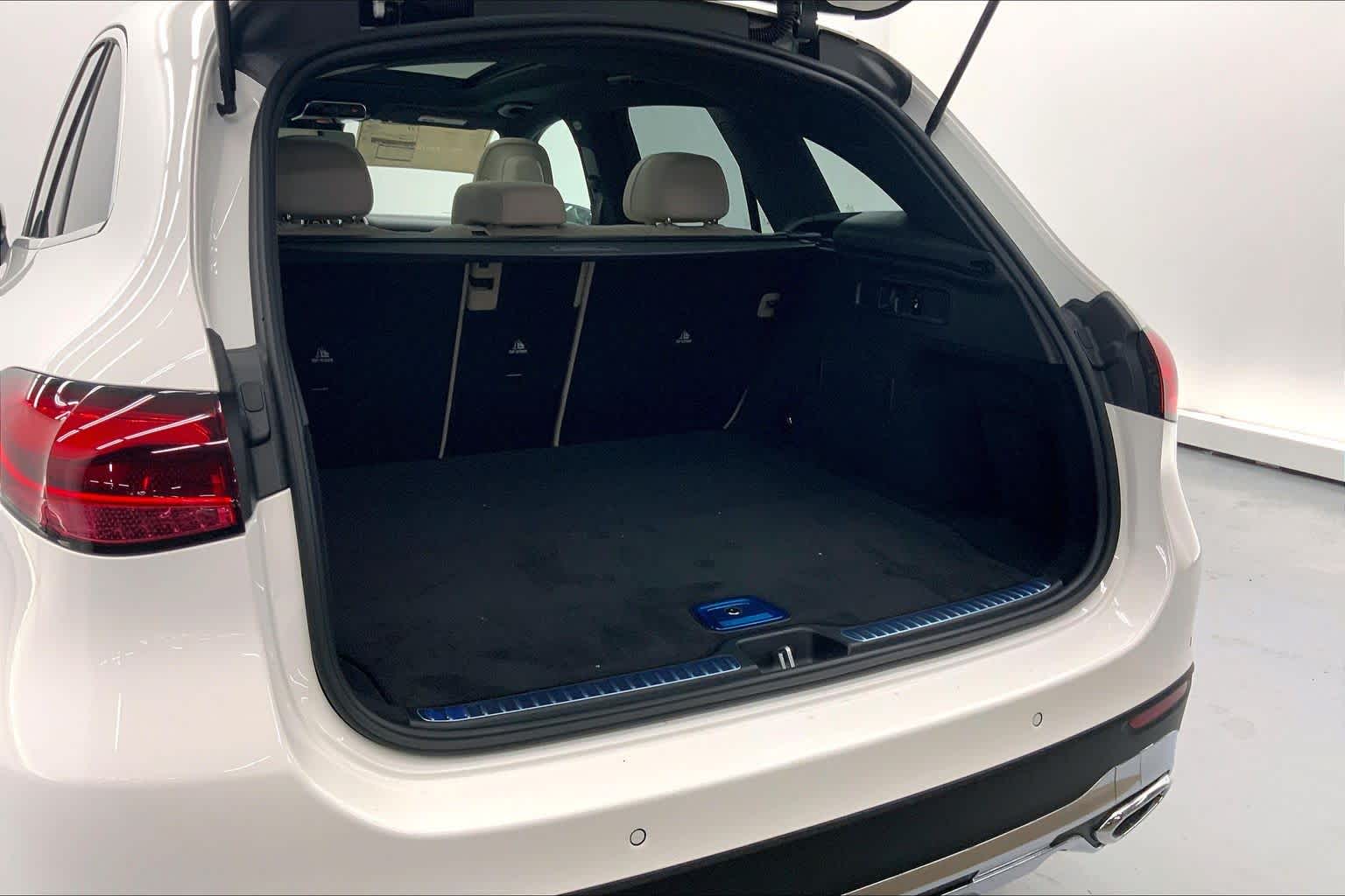 2026 Mercedes-Benz GLC 300 SUV