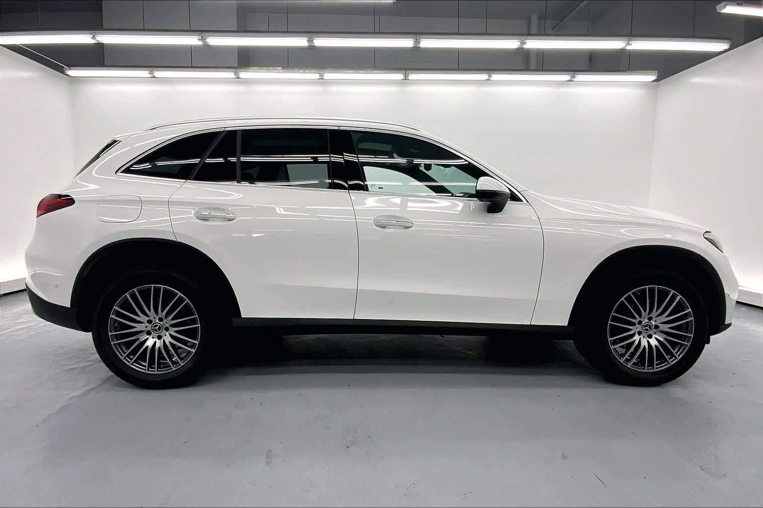 2026 Mercedes-Benz GLC 300 SUV