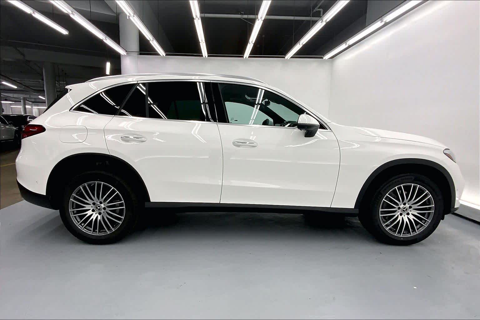 2027 Mercedes-Benz GLC 300 SUV