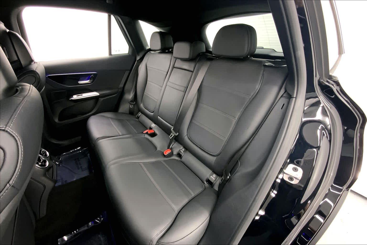 2025 Mercedes-Benz GLC GLC 300