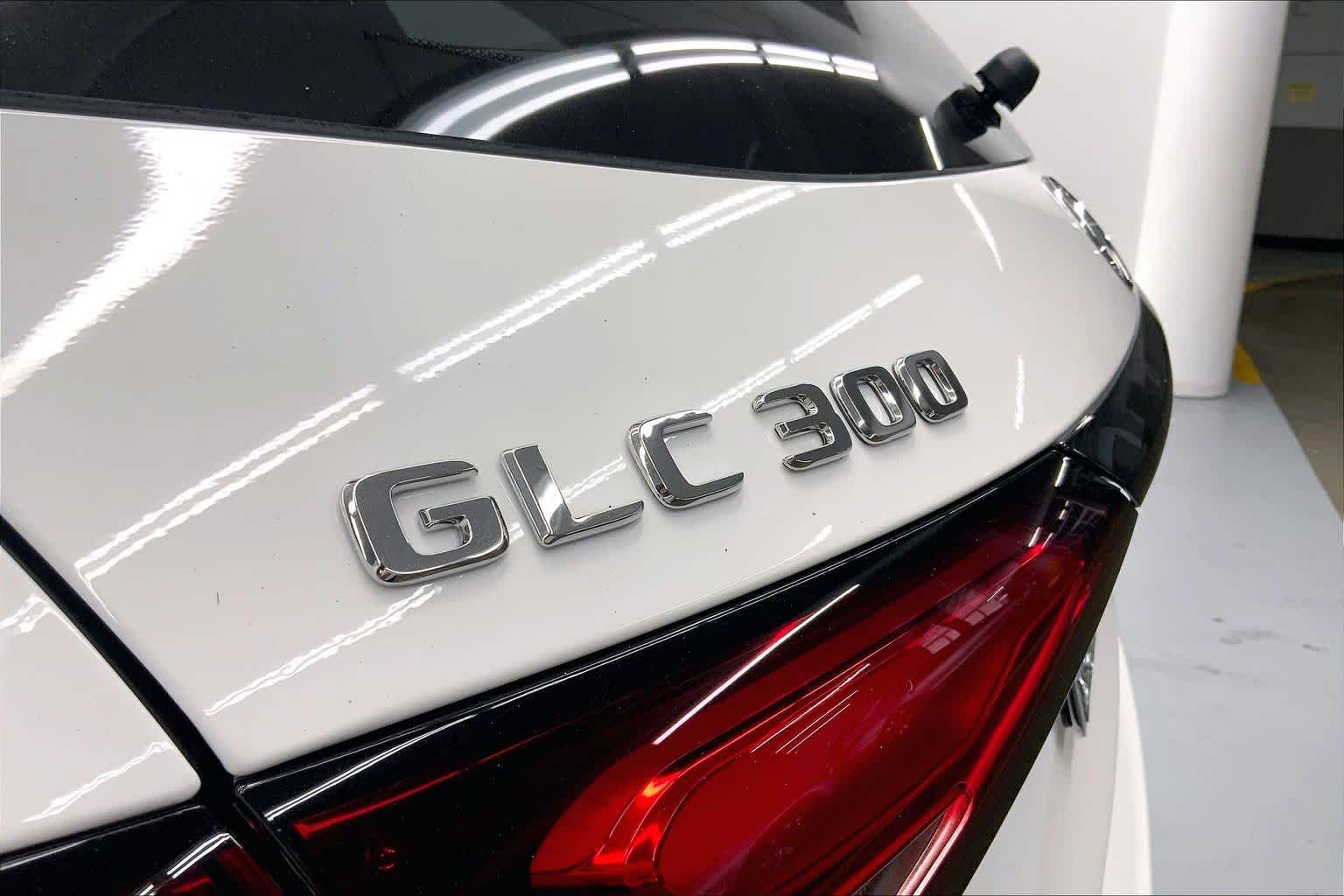 2026 Mercedes-Benz GLC 300 SUV