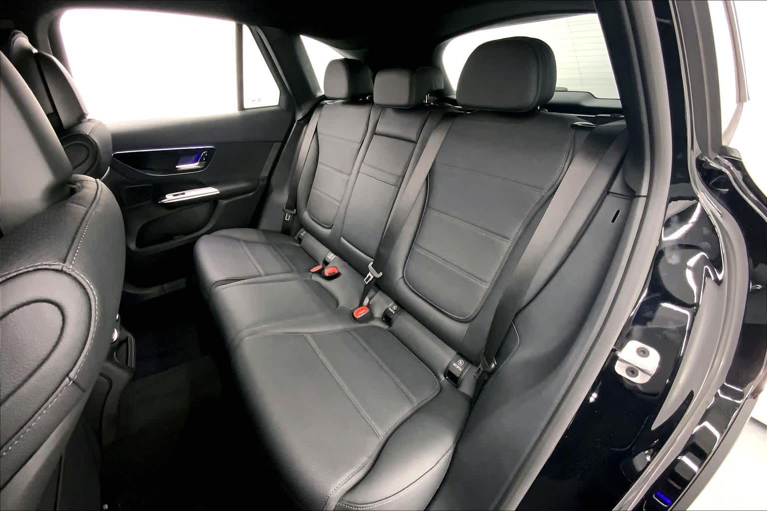 2026 Mercedes-Benz GLC 300 SUV