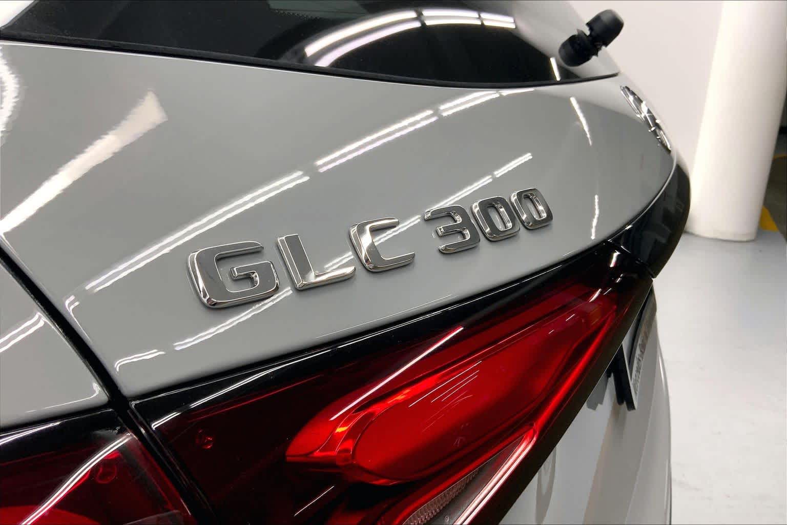 2026 Mercedes-Benz GLC 300 SUV