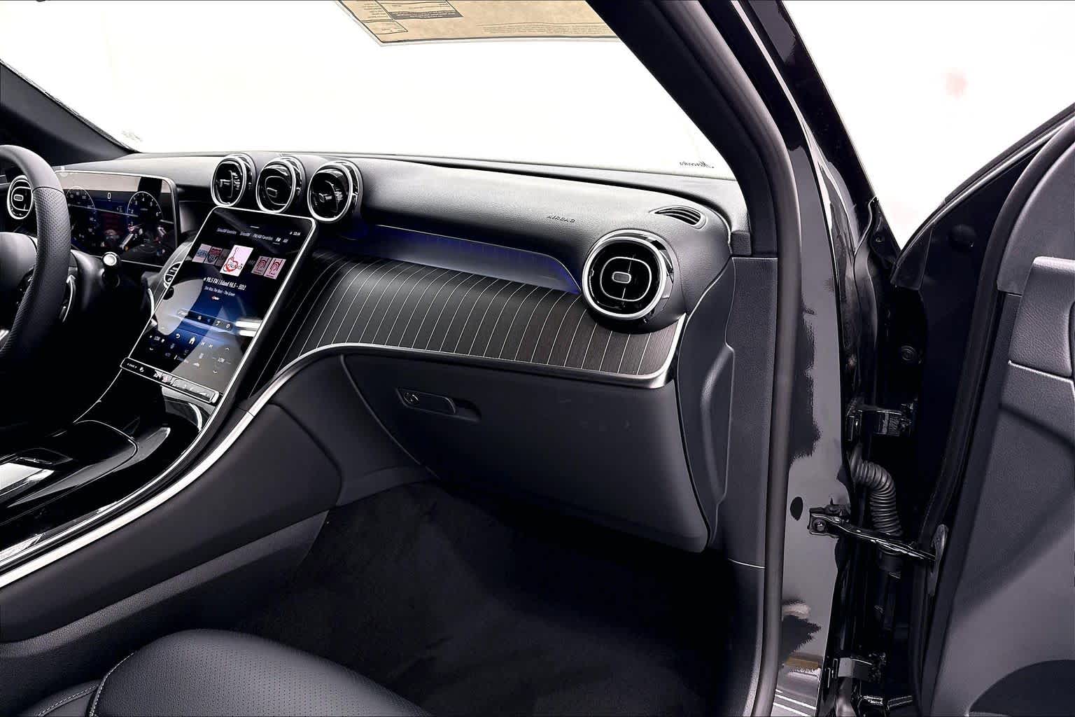 2027 Mercedes-Benz GLC 300 SUV