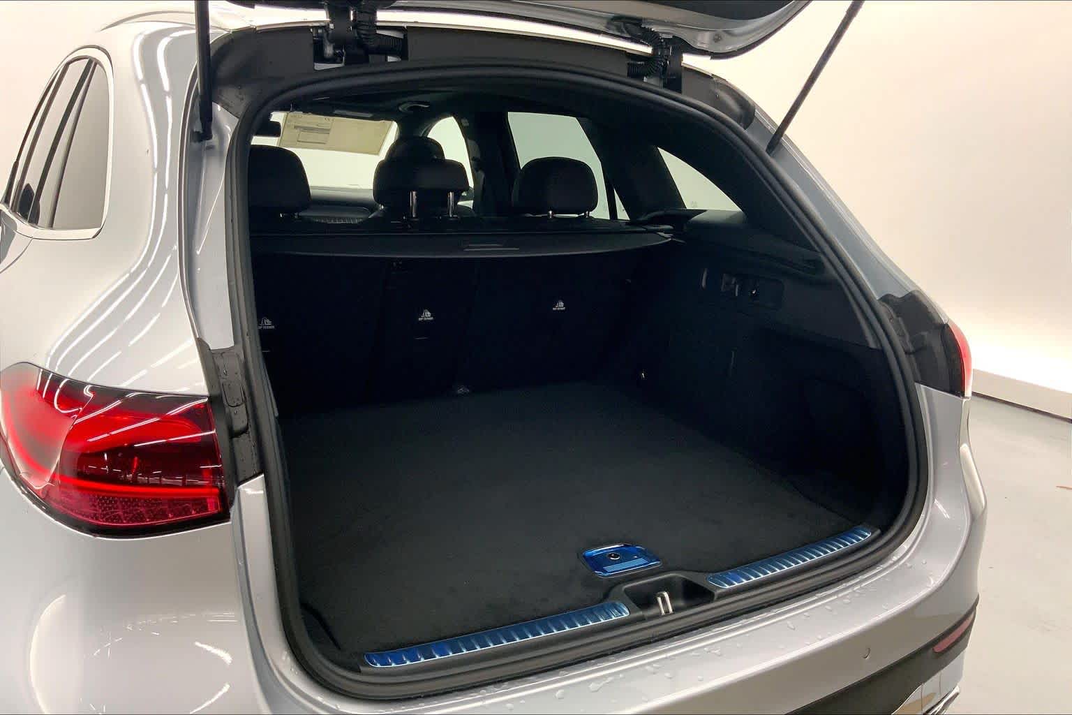 2027 Mercedes-Benz GLC 300 SUV