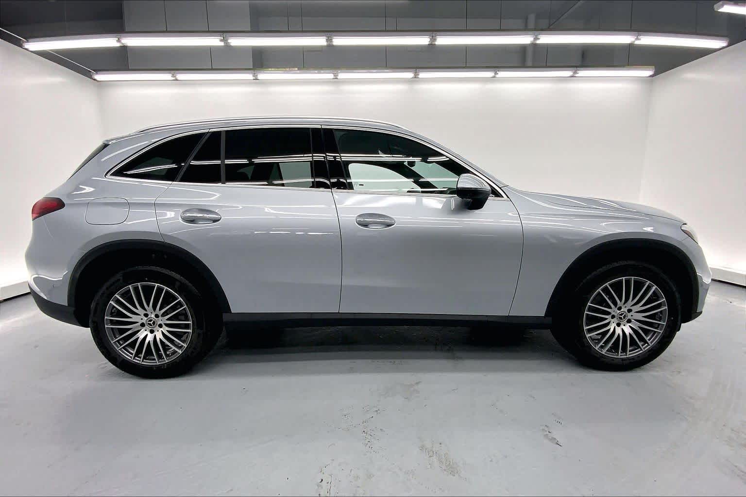 2027 Mercedes-Benz GLC 300 SUV