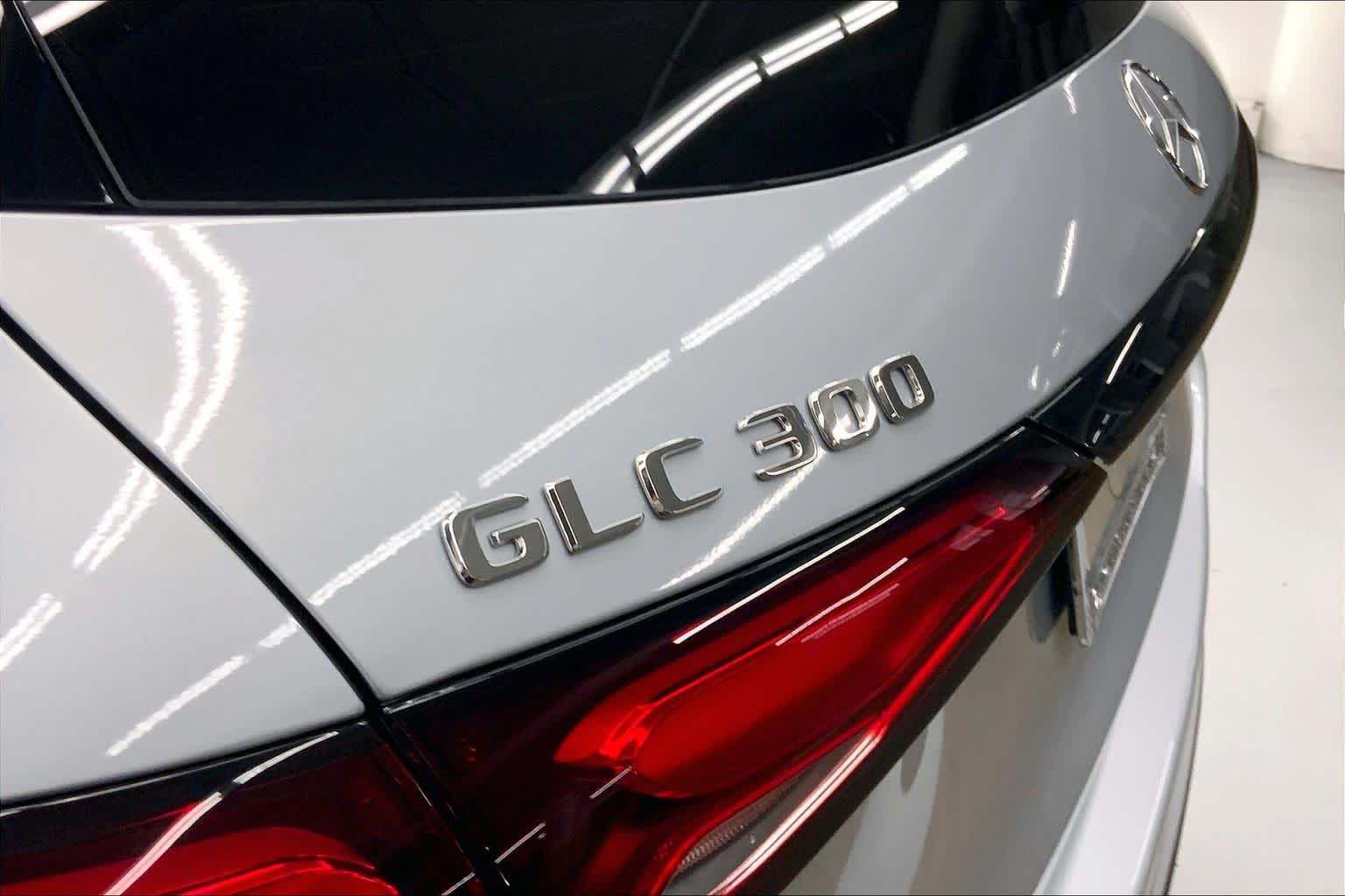 2026 Mercedes-Benz GLC 300 SUV