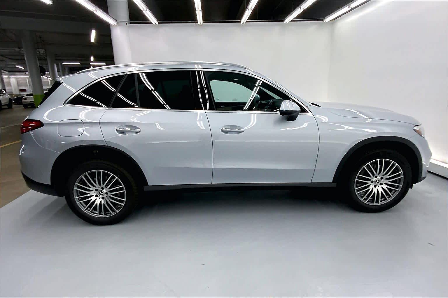 2026 Mercedes-Benz GLC 300 SUV