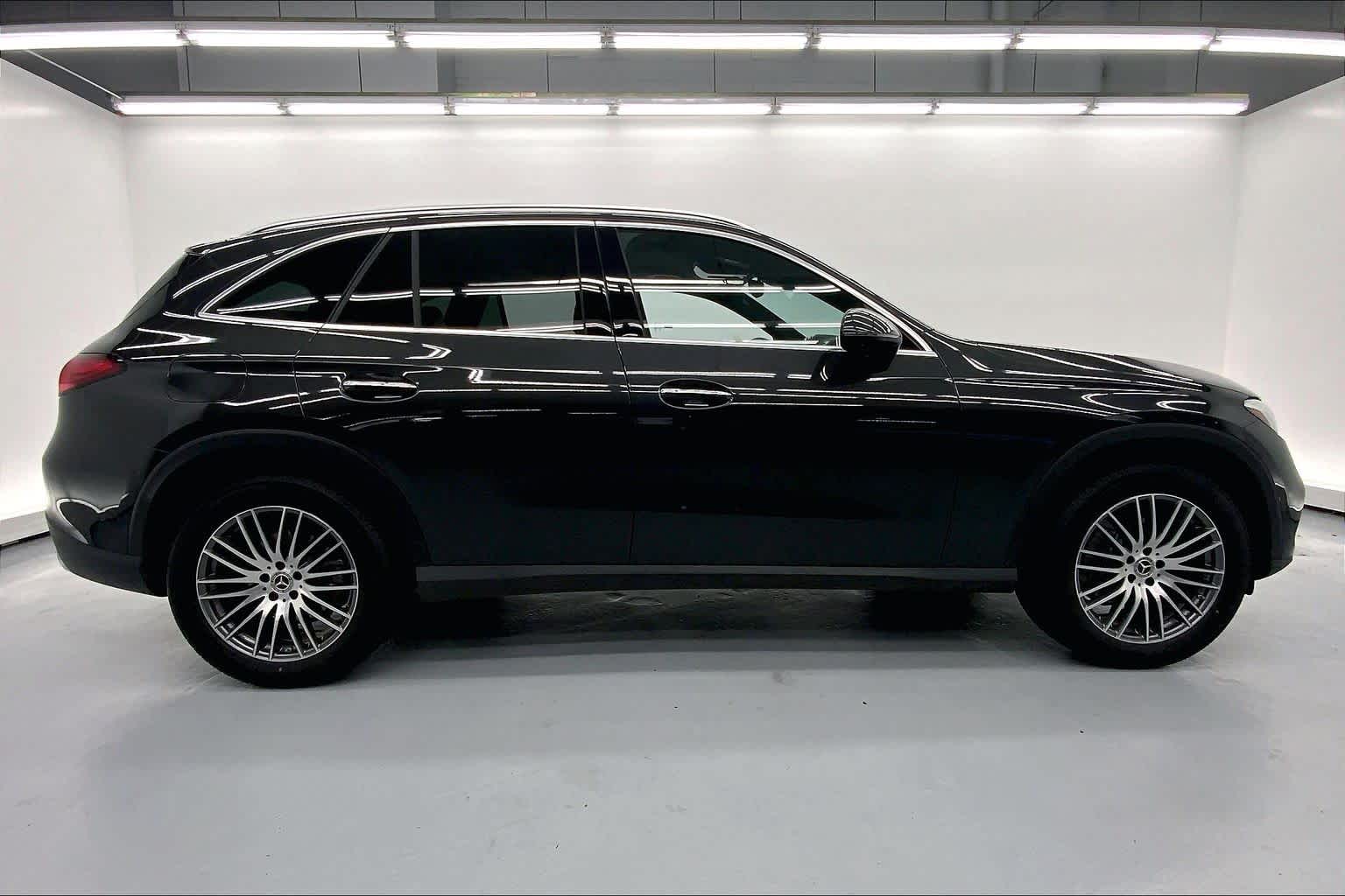 2026 Mercedes-Benz GLC 300 SUV