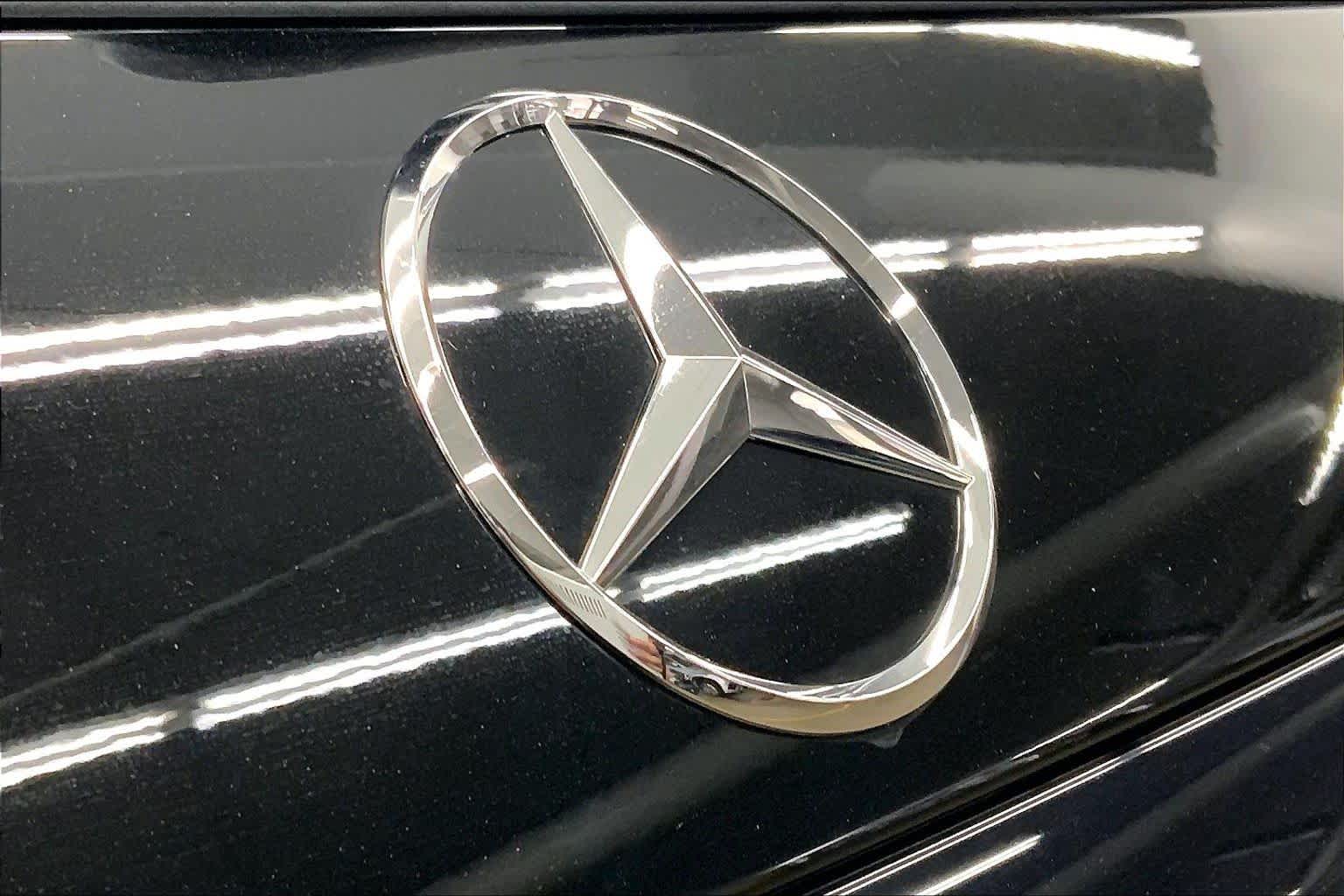 2026 Mercedes-Benz GLC 300 SUV