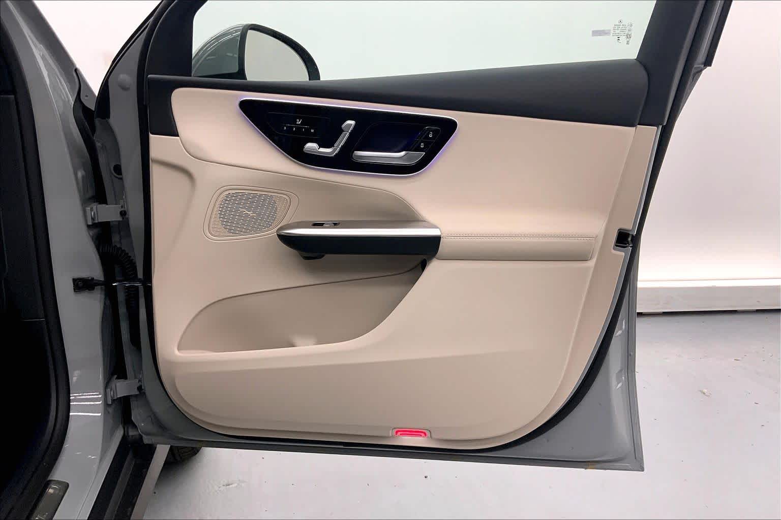 2027 Mercedes-Benz GLC 300 SUV