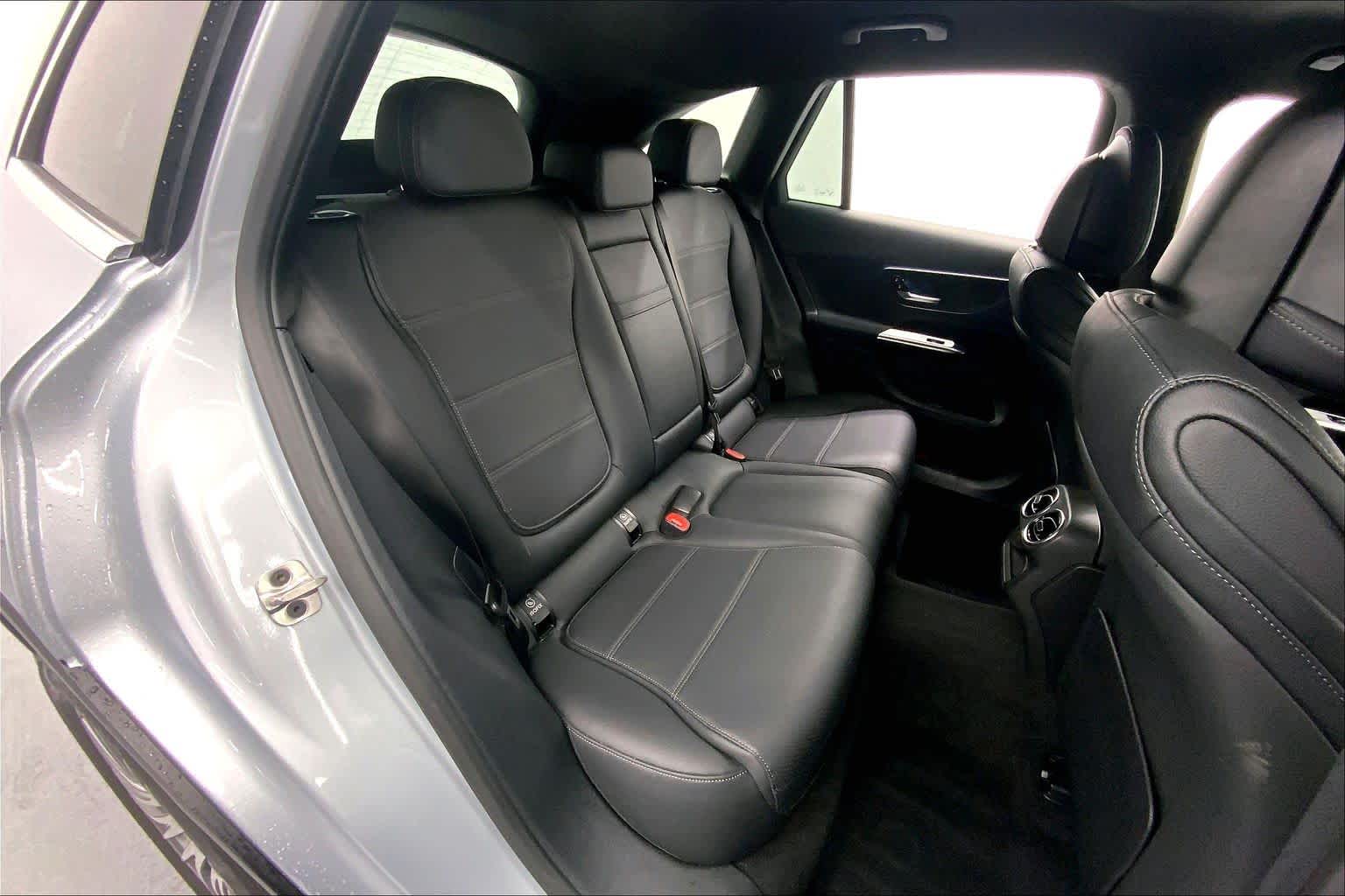 2026 Mercedes-Benz GLC 300 SUV