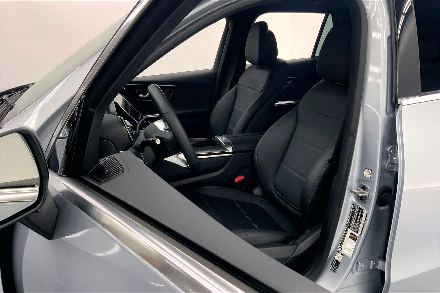 2026 Mercedes-Benz GLC 300 SUV