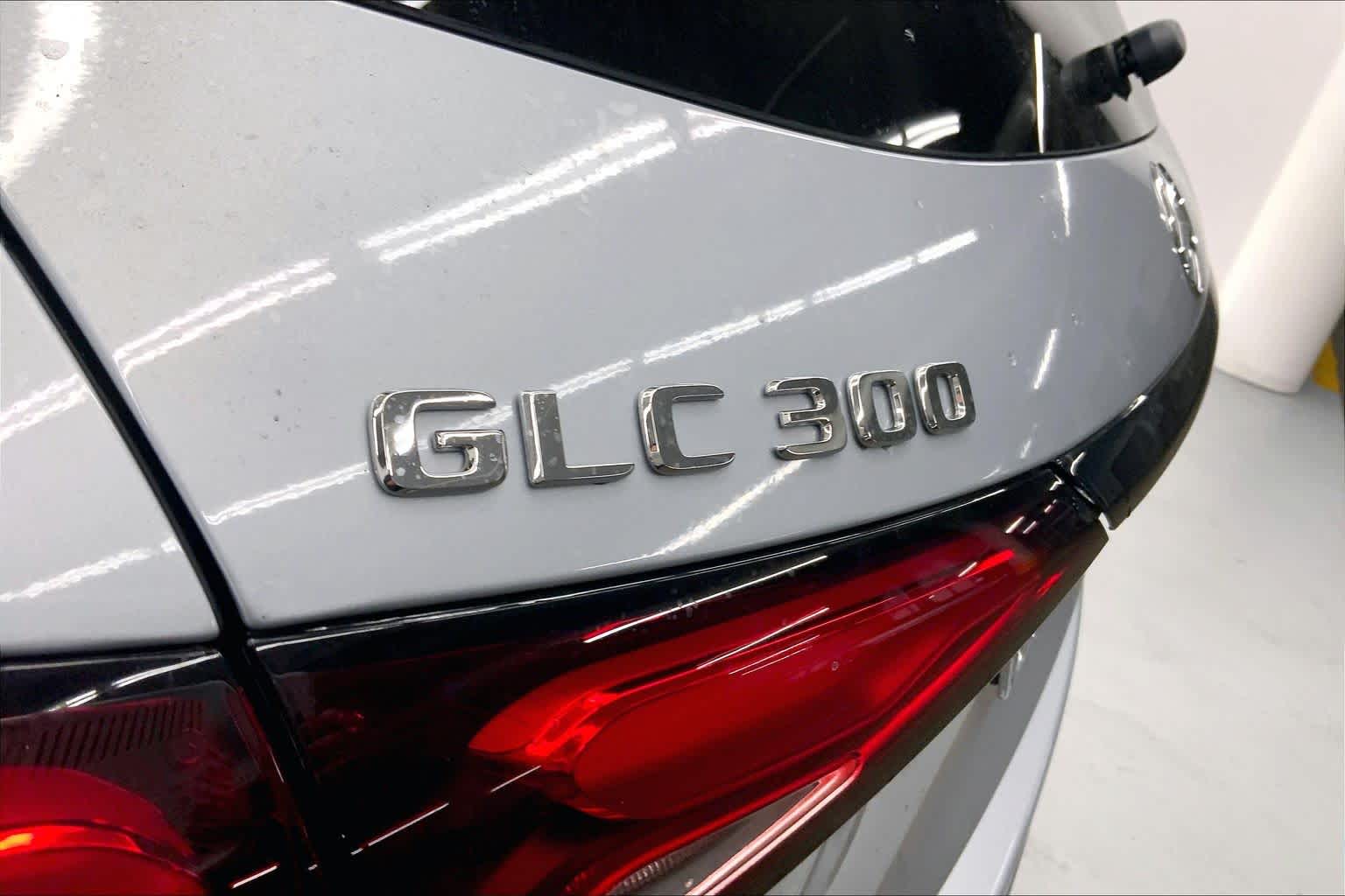2026 Mercedes-Benz GLC 300 SUV