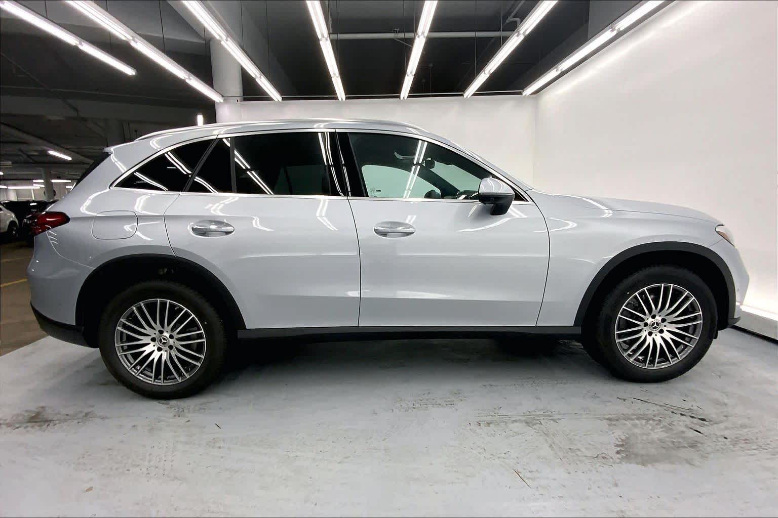 2026 Mercedes-Benz GLC 300 SUV