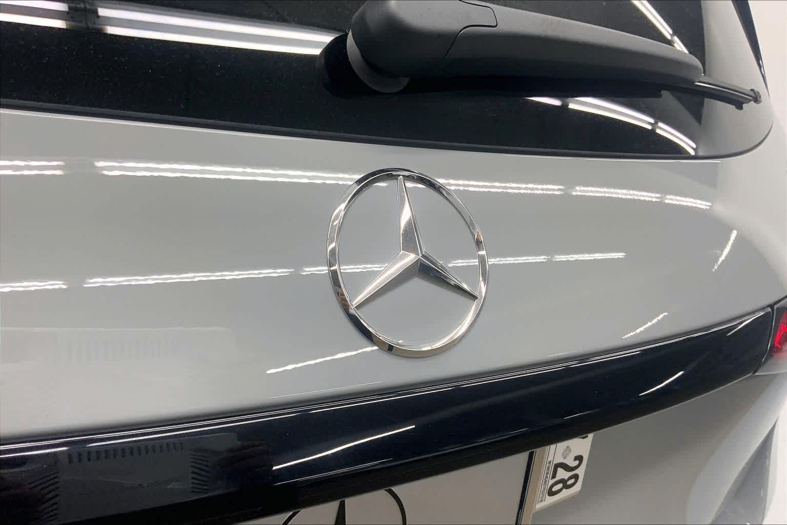 2026 Mercedes-Benz GLC 300 SUV
