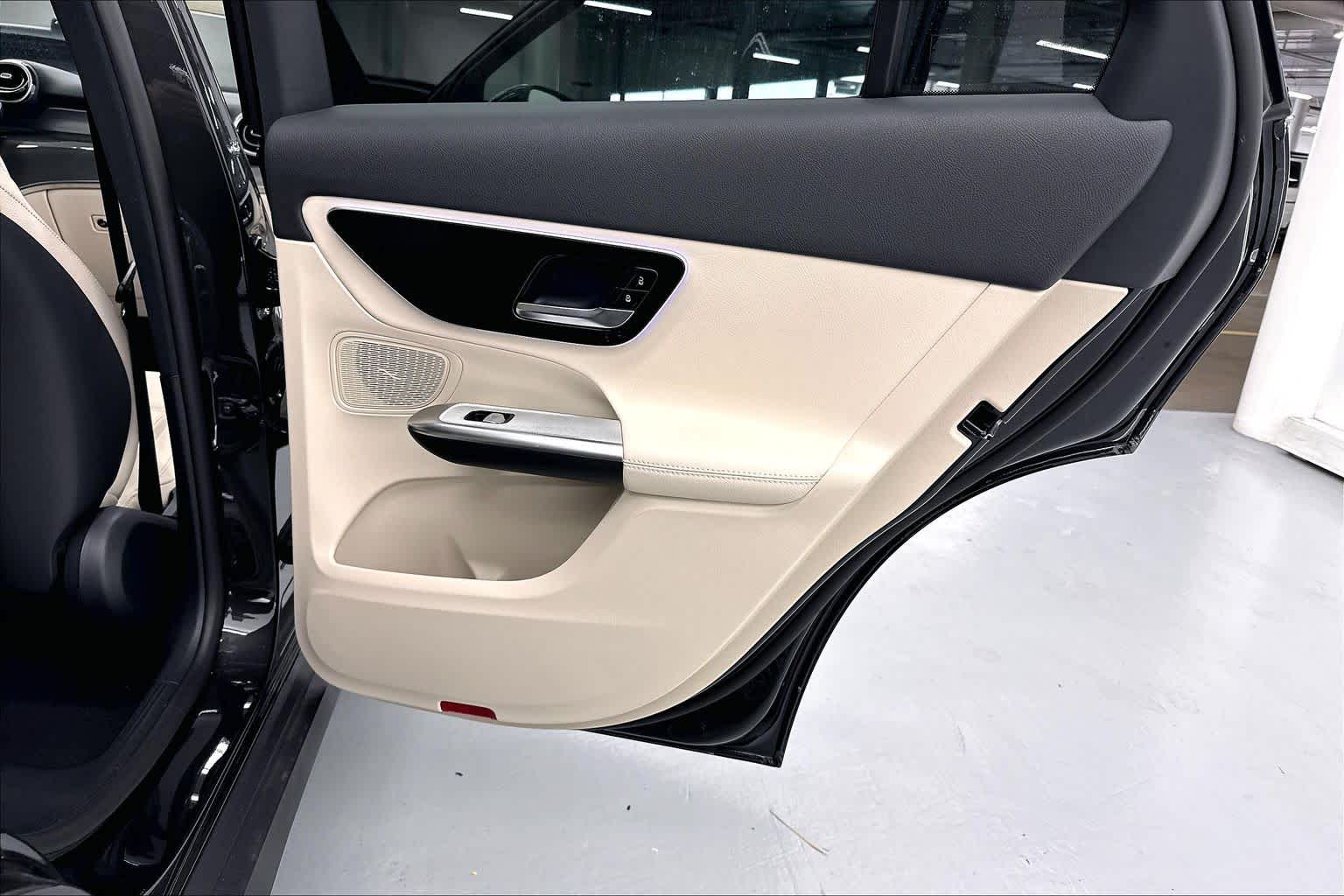 2027 Mercedes-Benz GLC 300 SUV