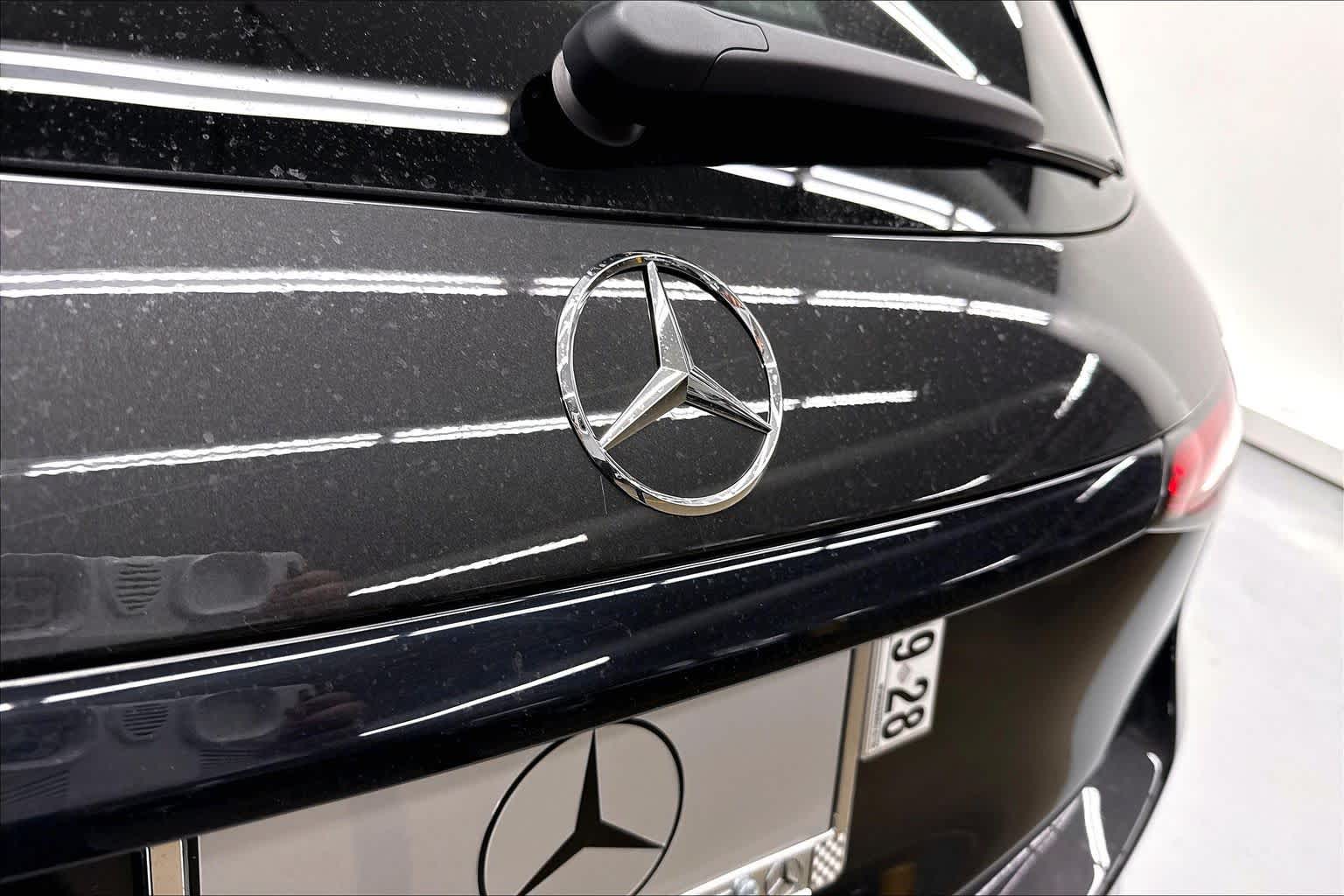 2027 Mercedes-Benz GLC 300 SUV