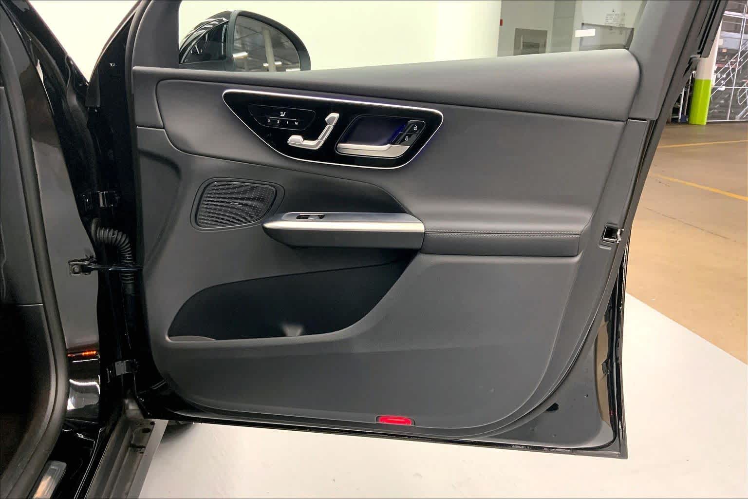 2025 Mercedes-Benz GLC GLC 300