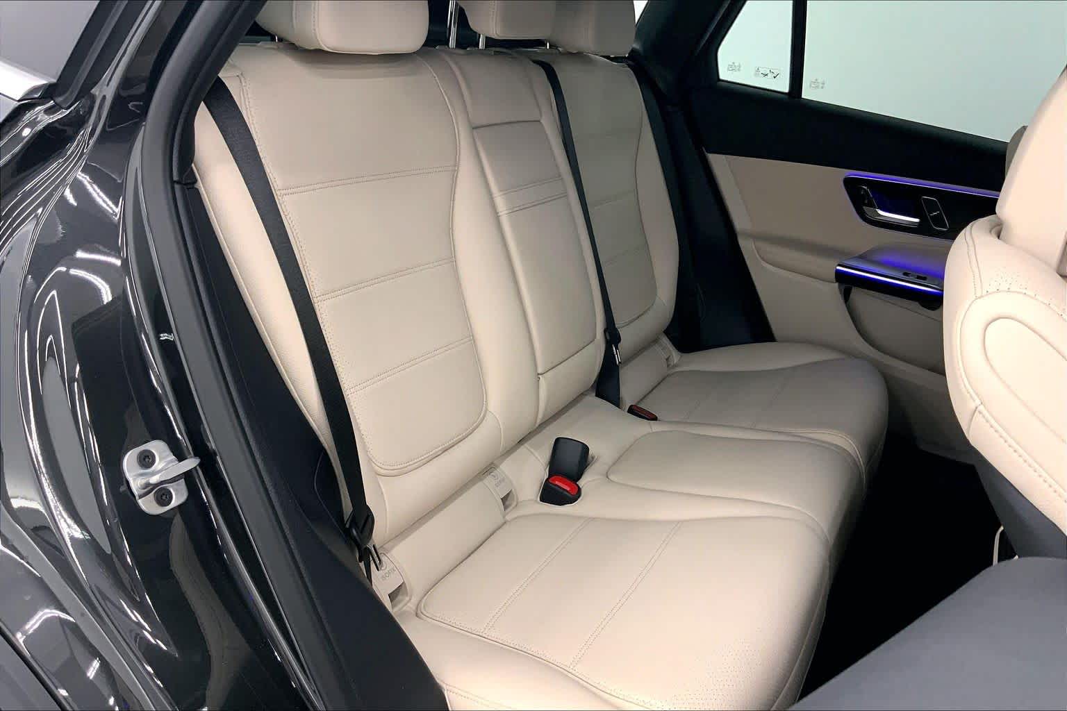 2026 Mercedes-Benz GLC 300 SUV