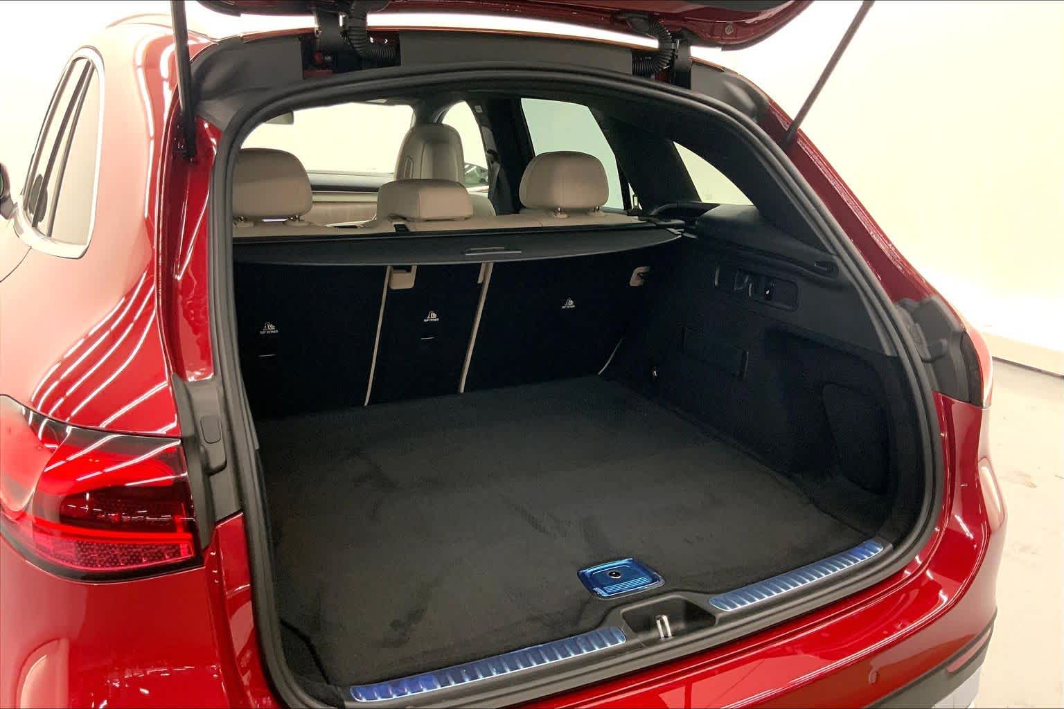 2026 Mercedes-Benz GLC 300 SUV