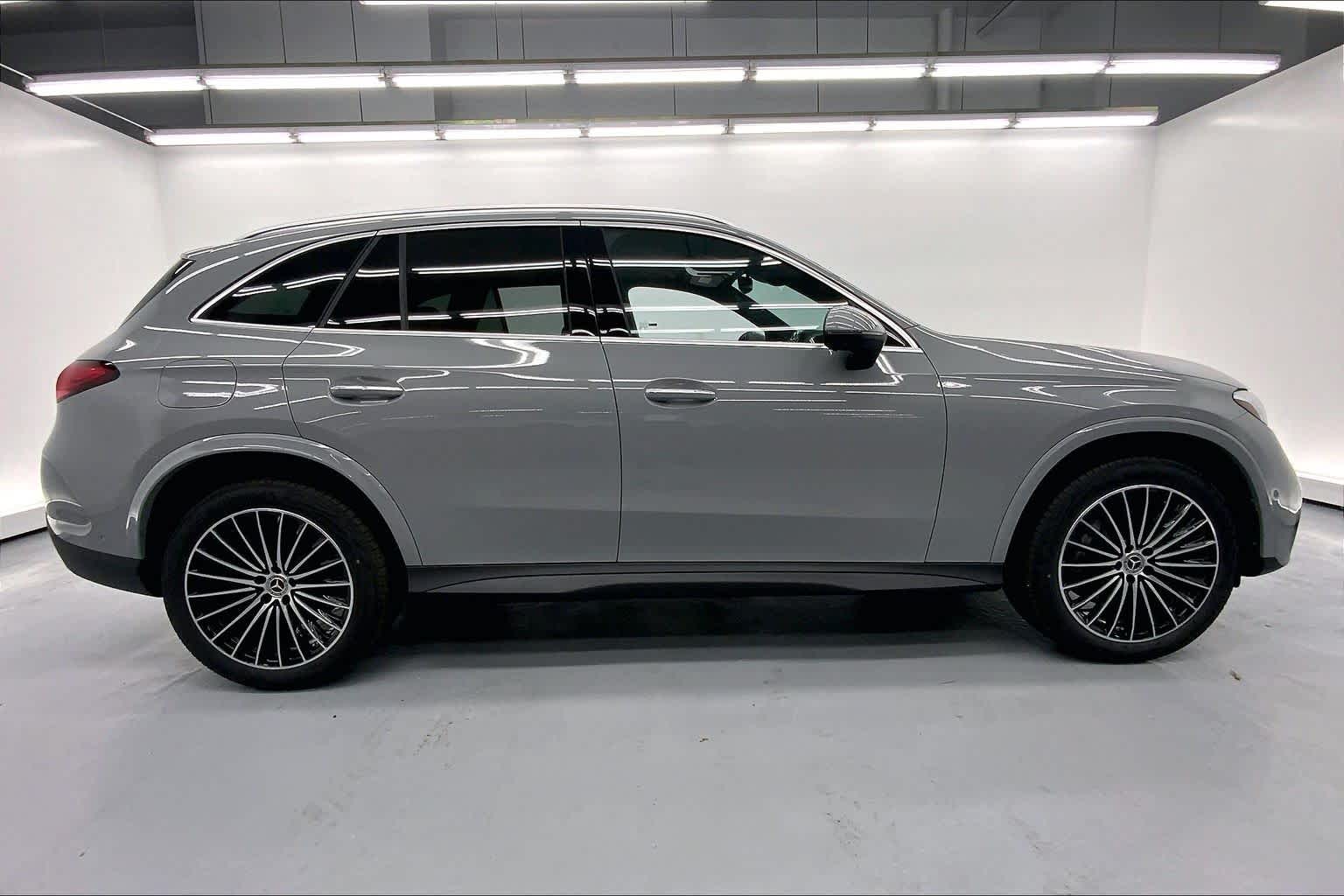 2026 Mercedes-Benz GLC 300 SUV