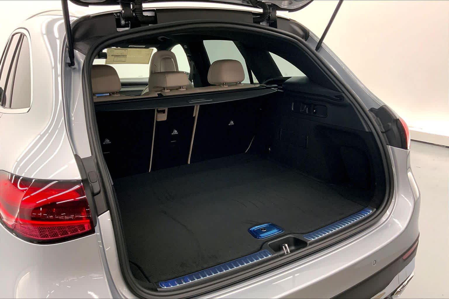 2026 Mercedes-Benz GLC 300 SUV