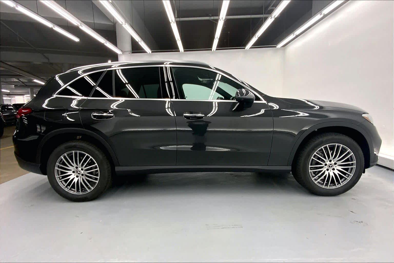 2026 Mercedes-Benz GLC 300 SUV