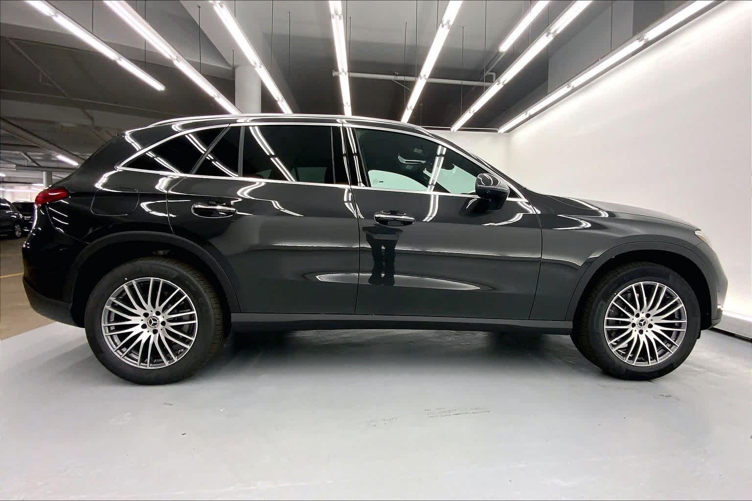 2026 Mercedes-Benz GLC 300 SUV